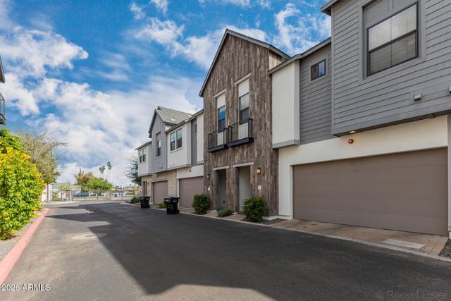 3200 N 39TH Street 3, Phoenix, AZ 85018