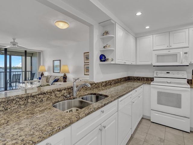 1840 Tarpon Lane D202, Vero Beach, FL 32960