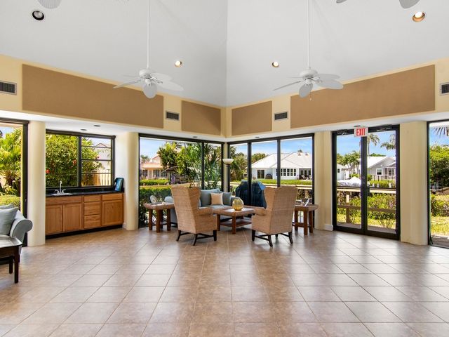 1840 Tarpon Lane D202, Vero Beach, FL 32960