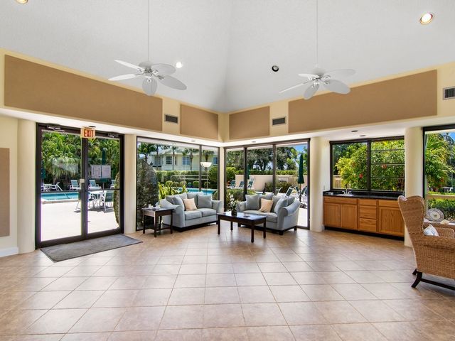 1840 Tarpon Lane D202, Vero Beach, FL 32960