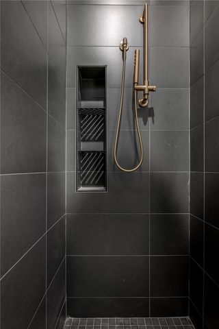 905 SE 4th Street 205, Bentonville, AR 72712