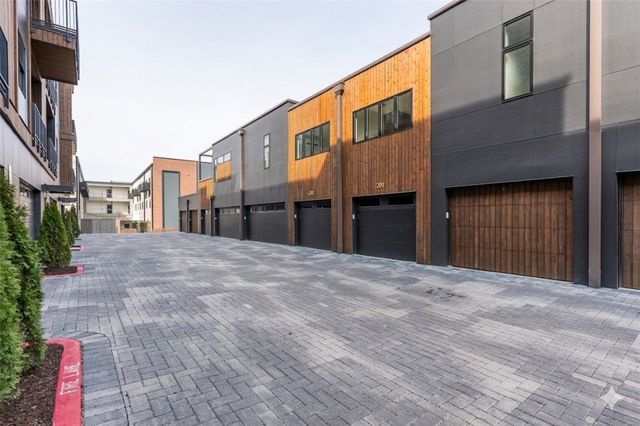 905 SE 4th Street 205, Bentonville, AR 72712