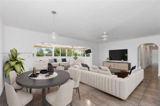 9215 SW 178th Ter, Palmetto Bay, FL 33157
