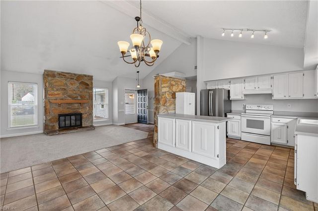 1332 Stringfellow CT, Virginia Beach, VA 23464