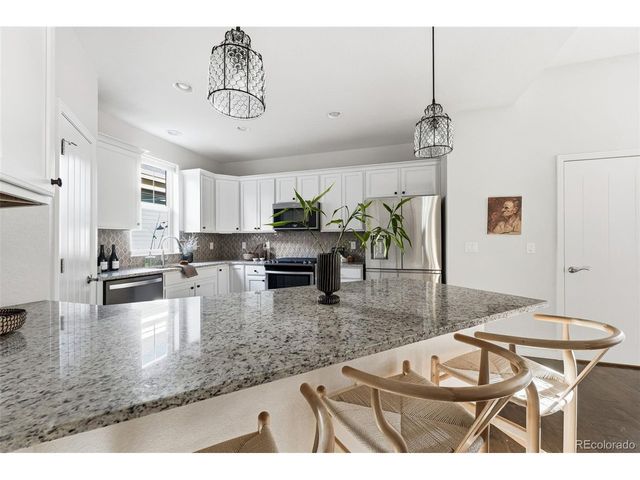 11248 E 25th Dr, Aurora, CO 80010