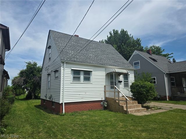 1357 E 289th Street, Wickliffe, OH 44092