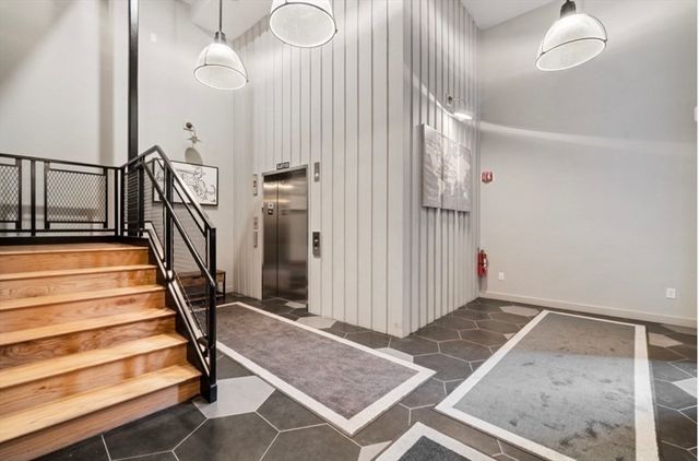 217-221 Essex Street 305, Salem, MA 01970