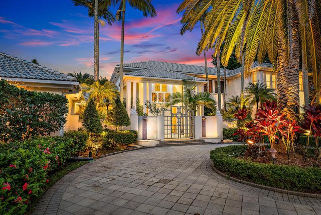 8580 Egret Lakes Lane, West Palm Beach, FL 33412