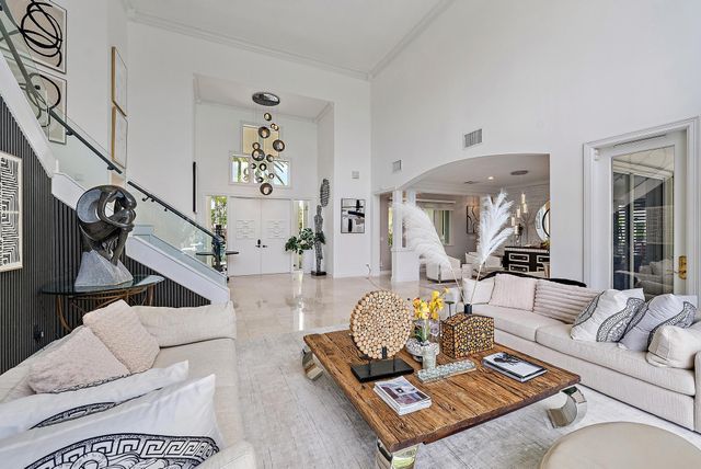 8580 Egret Lakes Lane, West Palm Beach, FL 33412