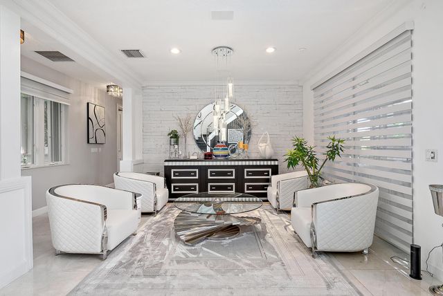 8580 Egret Lakes Lane, West Palm Beach, FL 33412