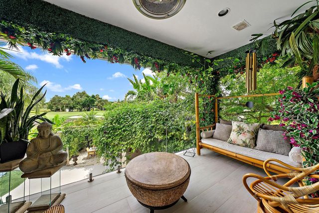 8580 Egret Lakes Lane, West Palm Beach, FL 33412