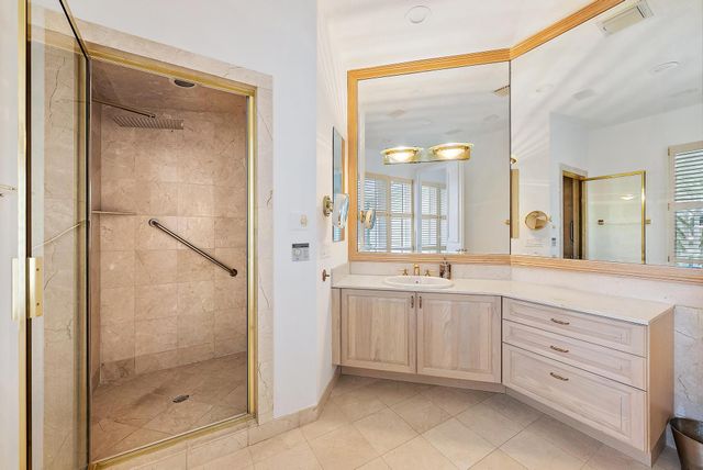 8580 Egret Lakes Lane, West Palm Beach, FL 33412