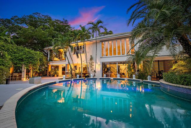 8580 Egret Lakes Lane, West Palm Beach, FL 33412