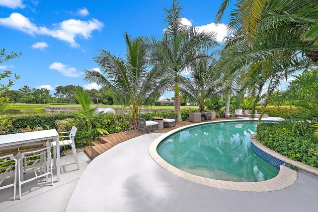 8580 Egret Lakes Lane, West Palm Beach, FL 33412