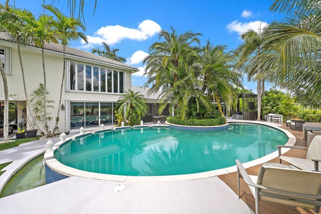 8580 Egret Lakes Lane, West Palm Beach, FL 33412
