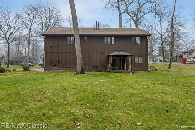 3642 Ashview Street, West Bloomfield, MI 48324
