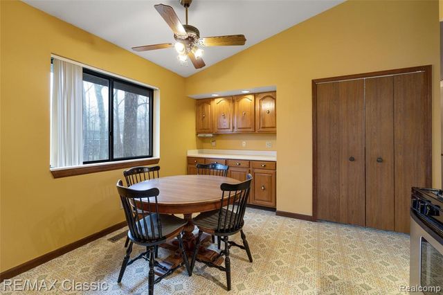 3642 Ashview Street, West Bloomfield, MI 48324