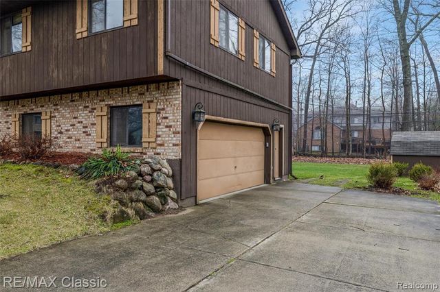 3642 Ashview Street, West Bloomfield, MI 48324