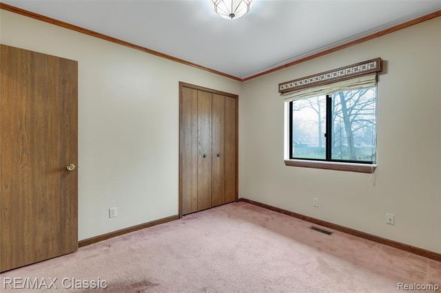 3642 Ashview Street, West Bloomfield, MI 48324