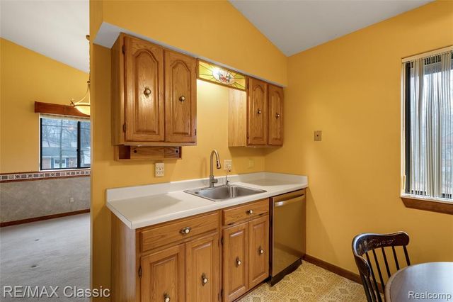 3642 Ashview Street, West Bloomfield, MI 48324