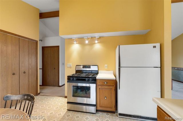 3642 Ashview Street, West Bloomfield, MI 48324