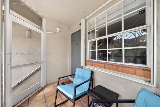 365 SW 86th Avenue 201, Pembroke Pines, FL 33025