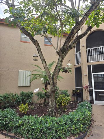 365 SW 86th Avenue 201, Pembroke Pines, FL 33025