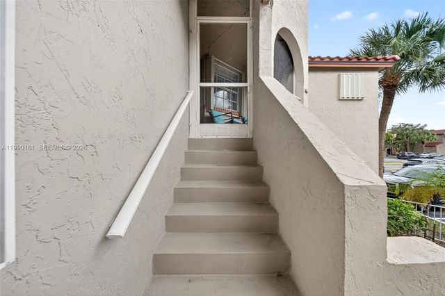 365 SW 86th Avenue 201, Pembroke Pines, FL 33025