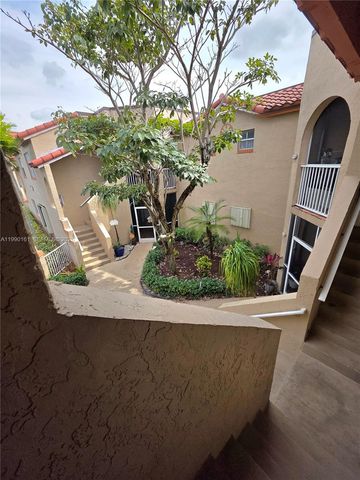 365 SW 86th Avenue 201, Pembroke Pines, FL 33025