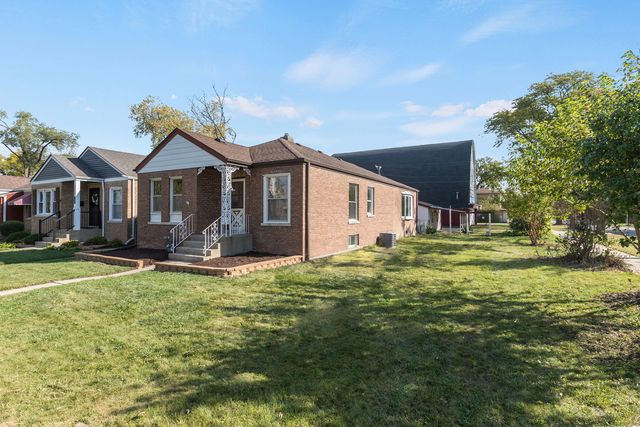 723 Balmoral Avenue, Westchester, IL 60154