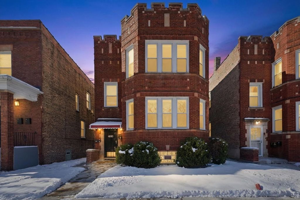 7614 S Saint Lawrence Avenue, Chicago, IL 60619