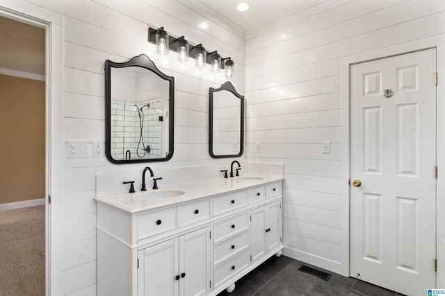 105 HERITAGE DRIVE, Springville, AL 35146