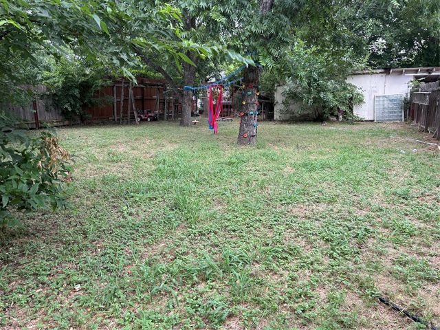 1400 Vargas RD, Austin, TX 78741