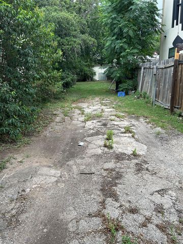 1400 Vargas RD, Austin, TX 78741