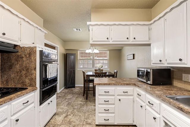 8305 S Linn Avenue, Oklahoma City, OK 73159