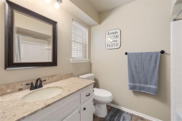 8305 S Linn Avenue, Oklahoma City, OK 73159