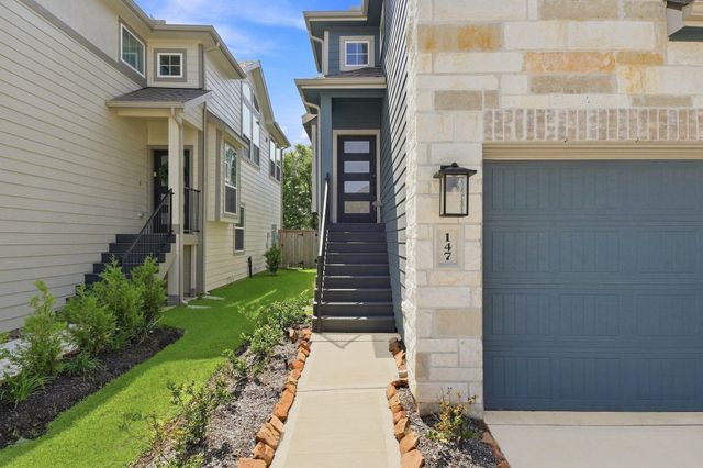 147 W Coralburst Loop, Montgomery, TX 77316