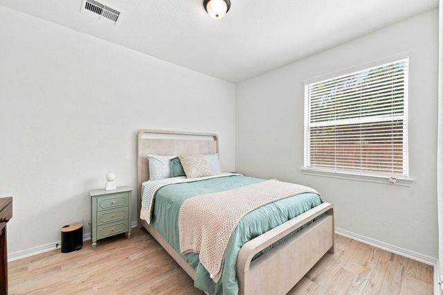 147 W Coralburst Loop, Montgomery, TX 77316