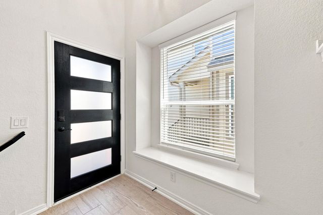 147 W Coralburst Loop, Montgomery, TX 77316
