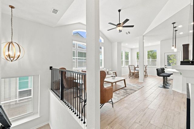147 W Coralburst Loop, Montgomery, TX 77316