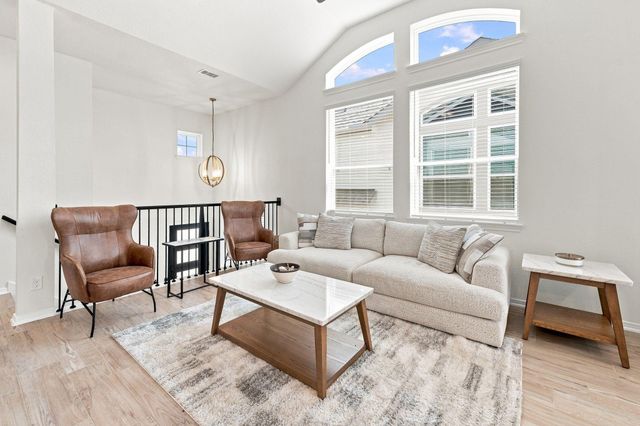 147 W Coralburst Loop, Montgomery, TX 77316