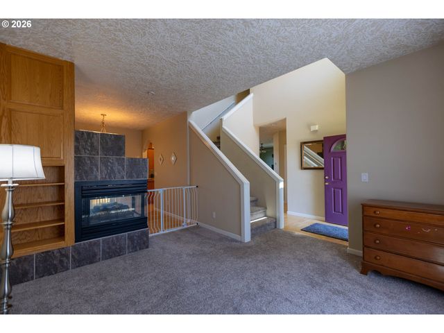 4775 MEHAMA Loop, Salem, OR 97305