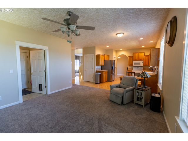 4775 MEHAMA Loop, Salem, OR 97305