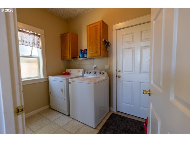 4775 MEHAMA Loop, Salem, OR 97305