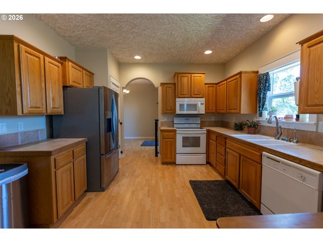 4775 MEHAMA Loop, Salem, OR 97305