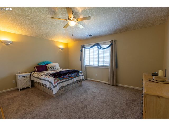 4775 MEHAMA Loop, Salem, OR 97305