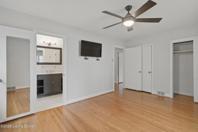 422 Kaelin Dr, Louisville, KY 40207