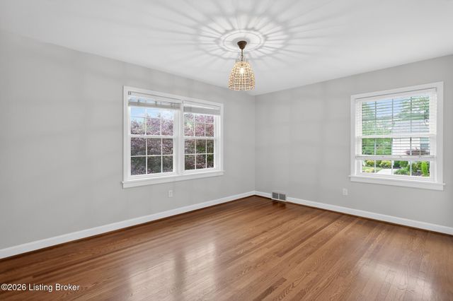 422 Kaelin Dr, Louisville, KY 40207