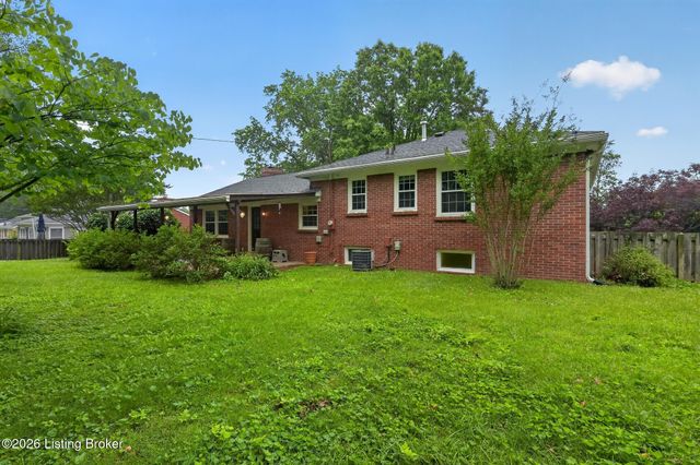 422 Kaelin Dr, Louisville, KY 40207