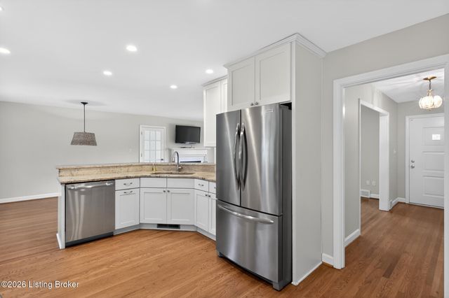 422 Kaelin Dr, Louisville, KY 40207